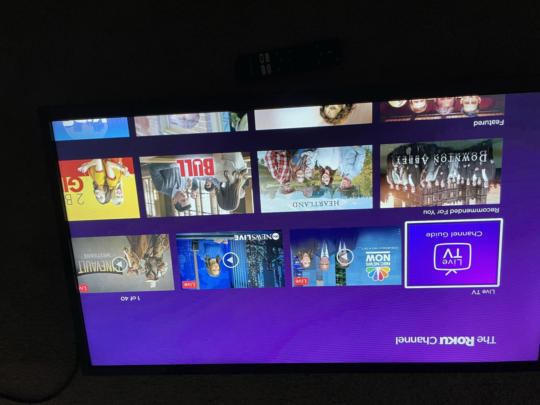 VIZIO D-Series™ 32” Class Smart TV