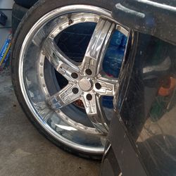 22in Rims Need New Tires 