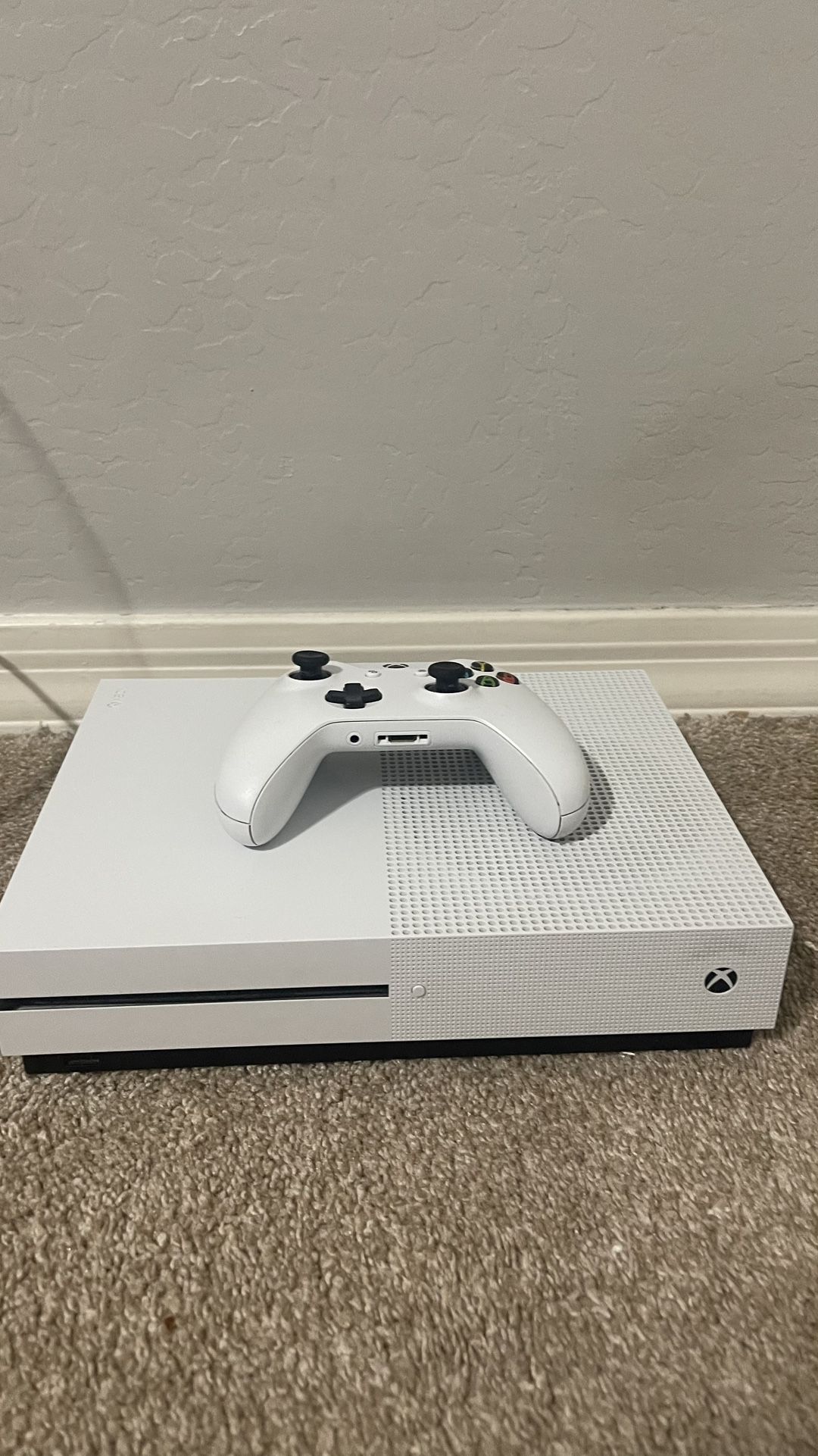 Microsoft Xbox One S Console