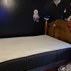 Queen Size Post Bed 