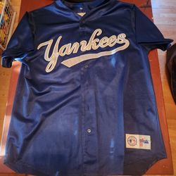 Yankees Jersey Large