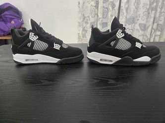 Air Jordan 4 Thunder Mens Size 7.5 Brand New Authentic