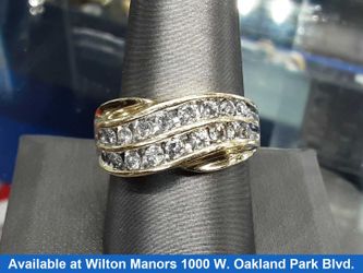 Men's Ring - Yellow Gold 10k (.417) 6.6 grams Size 10.5