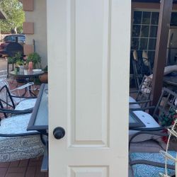 Puerta 18x80  $20.00 