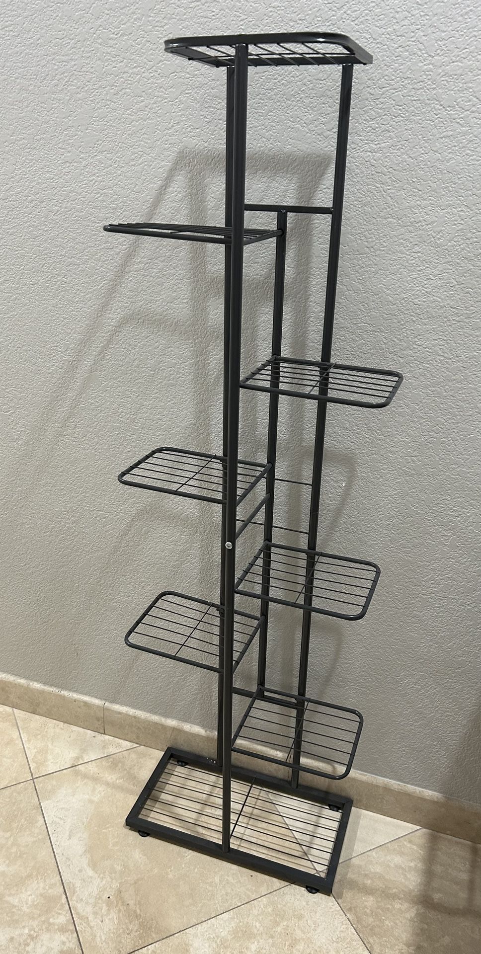 Metal Vertical Plant Stand 