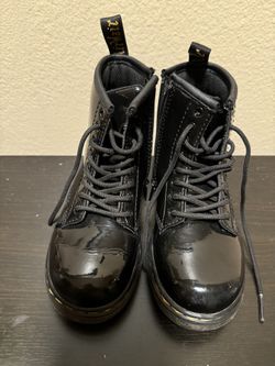 Doc Martens Girls