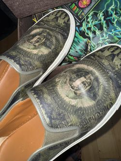 GIVENCHY MENS MONEY SHOES SZ 9.5-10