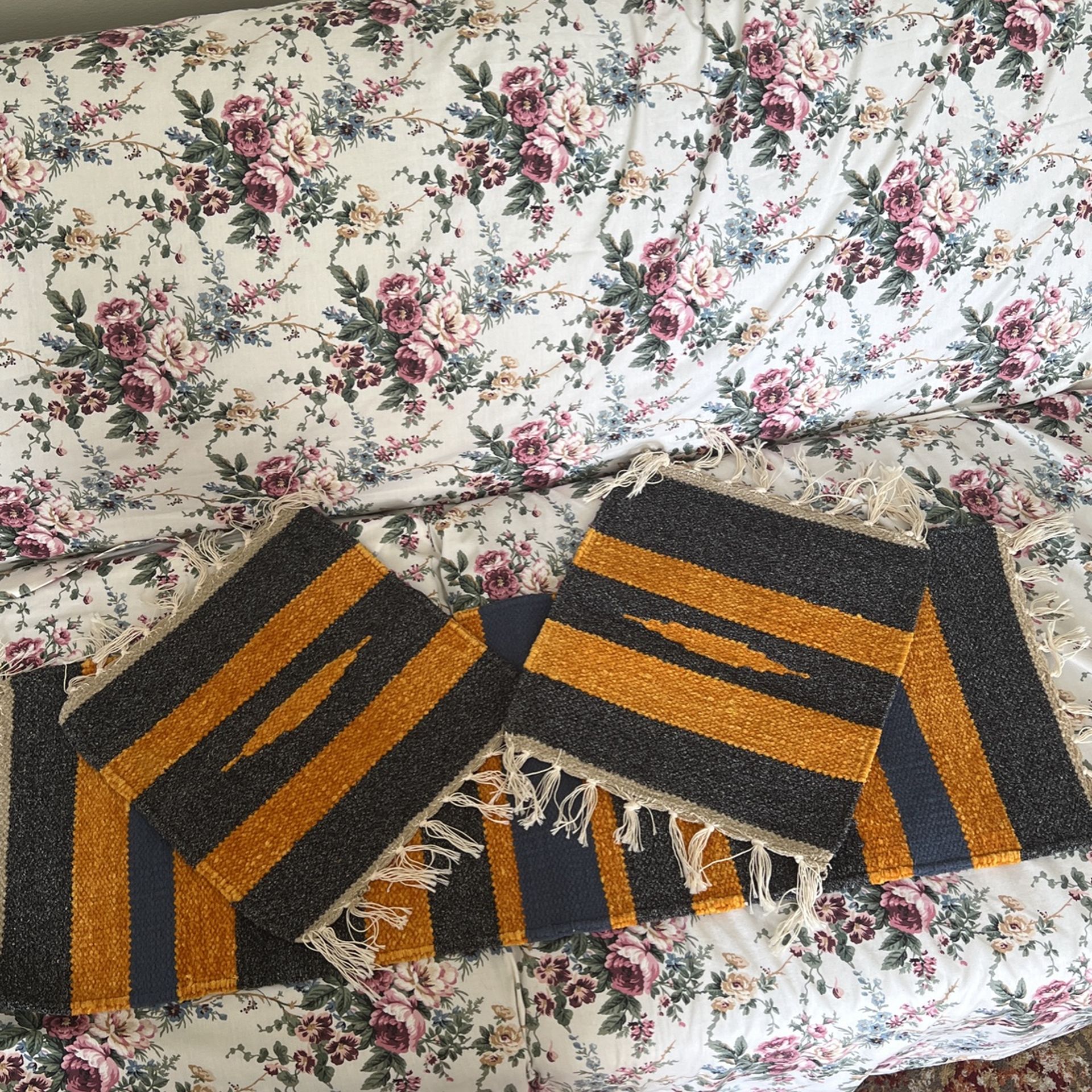 3 Pieces Table Runner