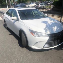 2017 Toyota Camry Hybrid