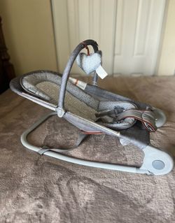 Infant bouncer seat