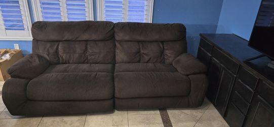 Full Size Recline Couch