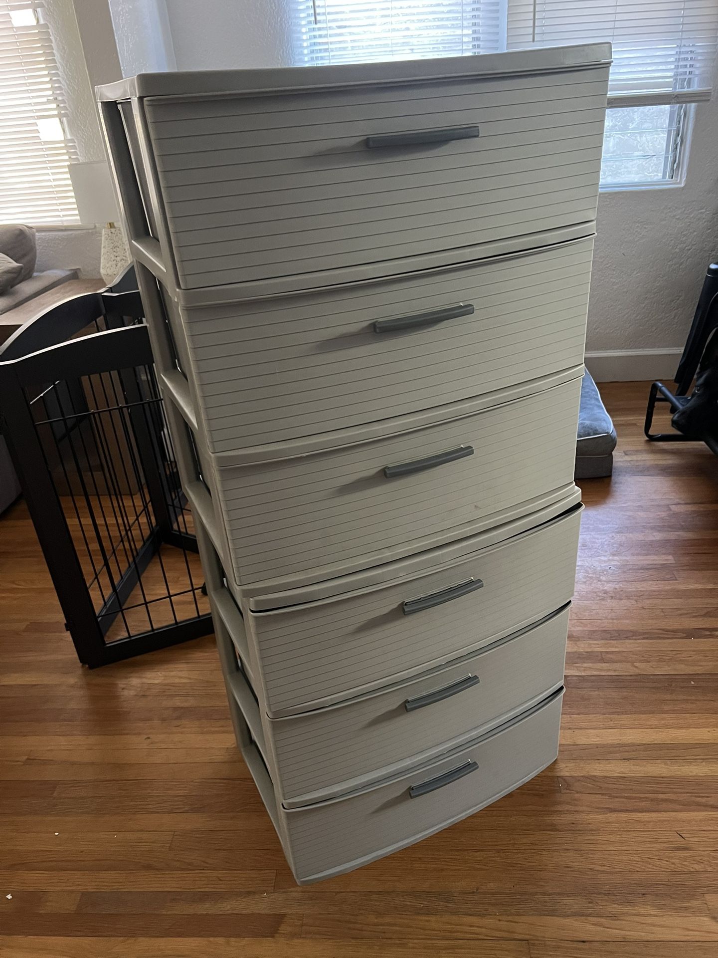 Sterilite 3 Drawer Plastic Dressers (x2)