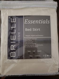 Bed skirt
