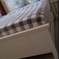 White Queen Bed  + Matress Set