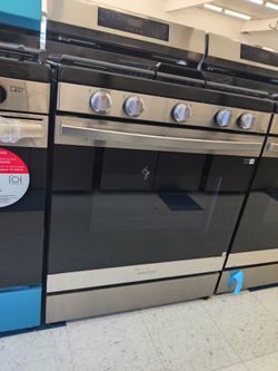 New Samsung - 6.0 cu. ft. Freestanding Gas Range with No-Preheat Air Fry & Convection - Stainless St