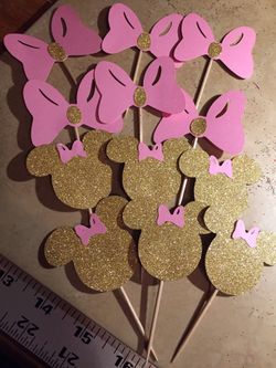 Minnie Mouse Cupcake Toppers