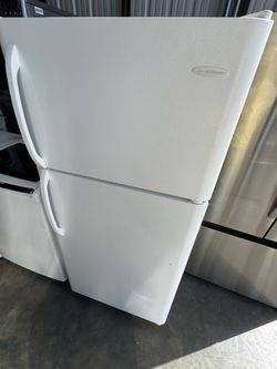 Frigidaire refrigerator top bottom door 18 cu.ft  dimensions 66 1/2 height 29  width  30 depth works perfectly extra for delivery same day delivery an