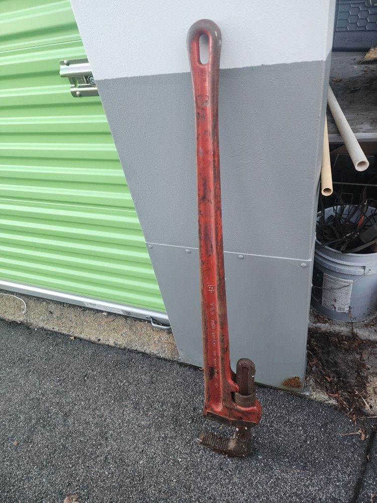 Ridgid Pipe Wrench 48" Heavy Duty