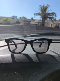 Ray-Ban Meta - Wayfarer Large (Gen 2) glasses with Meta Al, Audio, Photo, Video Compatibility - Clear lenses - Matte Black & Two glasses charging case