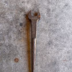 Rude Dog spud wrench