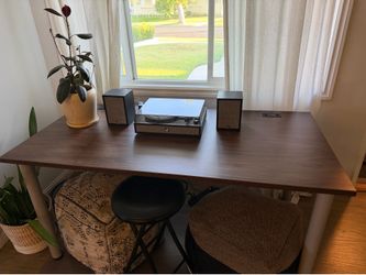 Large desk - with chargers