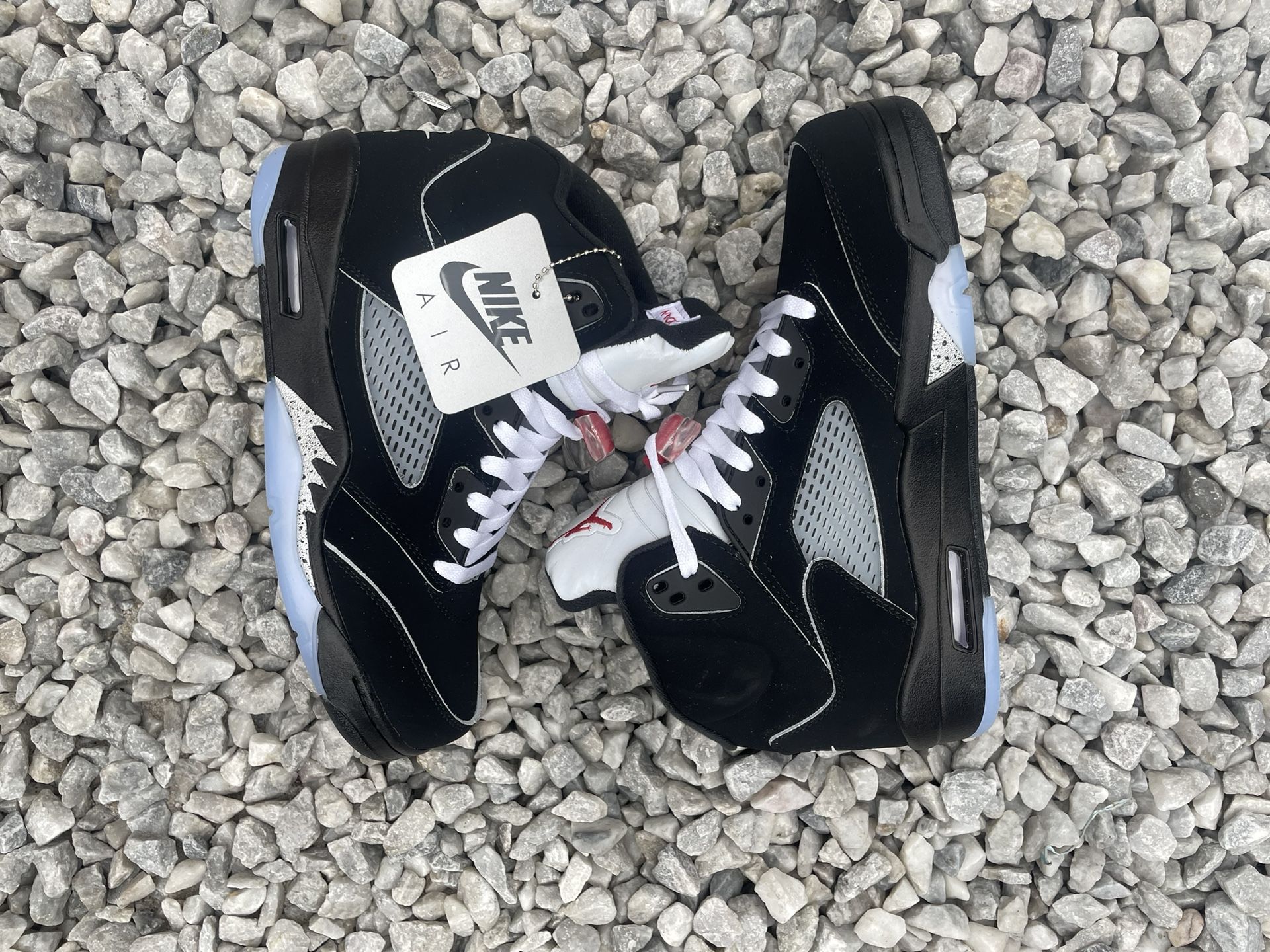 Air Jordan 5 Retro Size 10 Black Metallic 2025