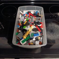 ASSORTED LEGOS 
