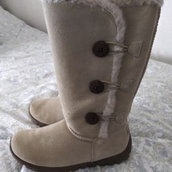 Boots Sketcher Size. 6