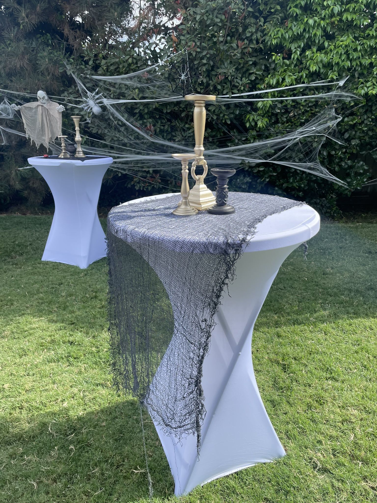 Cocktail Tables 