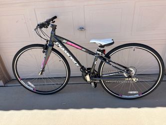 Women’s Diamondback bicycle
