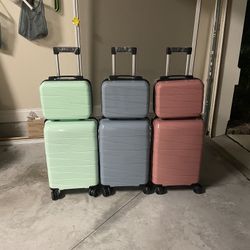 Carry On Set Brand New Only 45$