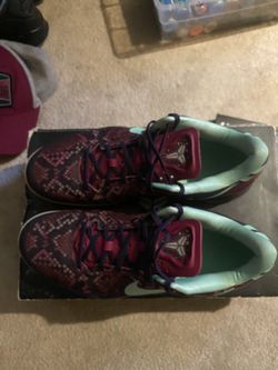 Kobe System 8 Pit Vipers Deadstock with OG Box! Size 10
