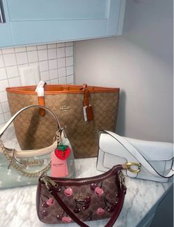 COACH PURSES