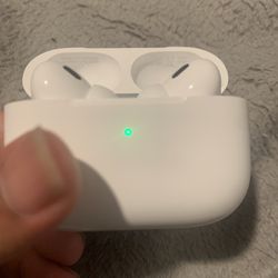 (Used) Apple AirPods Pro 2