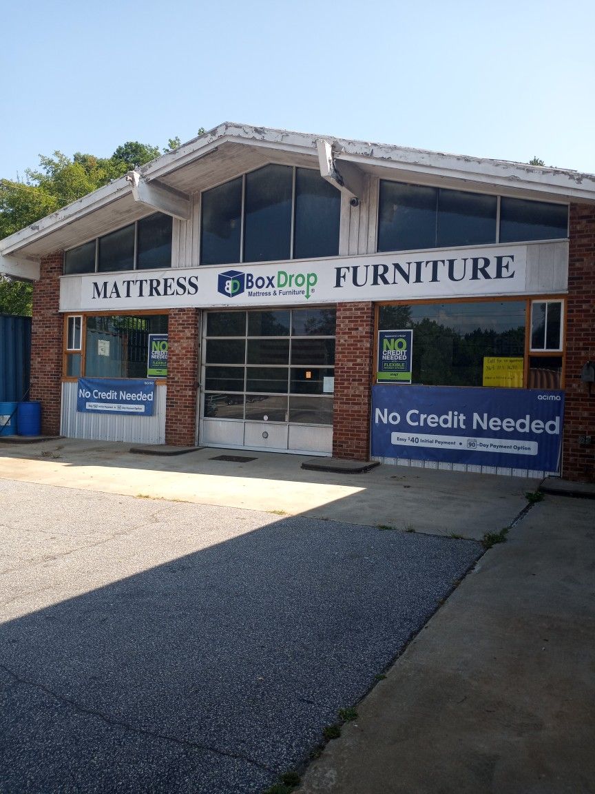 Couches / Sofas / Sectionals