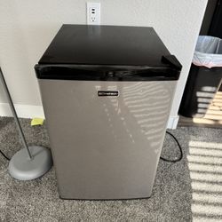 Mini Fridge $40