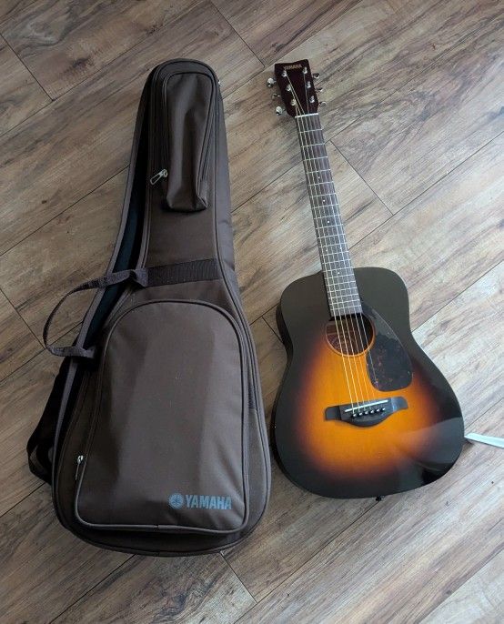 Yamaha FG Junior Guitar And Case