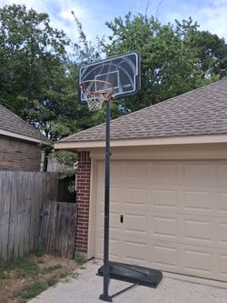 Lifetime Portable Basketball Hoop