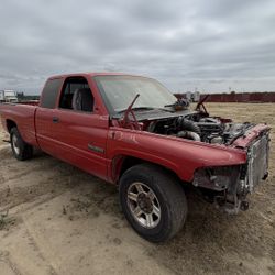 1998 Dodge Ram 5.9 Cummins Part Out 