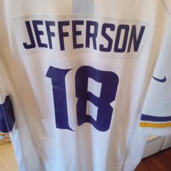 Brand New Vikings Justin Jefferson Jersey -NIKE XXL 