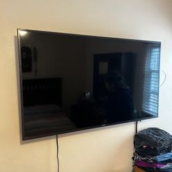 Samsung Smart TV 48x28” (NEGOTIABLE)