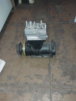 Air brake compressor
