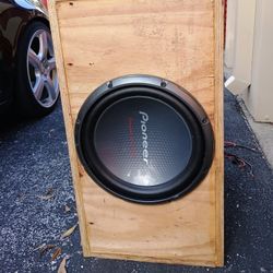 Pioneer Champion Series In A 27 Hz Ported Box