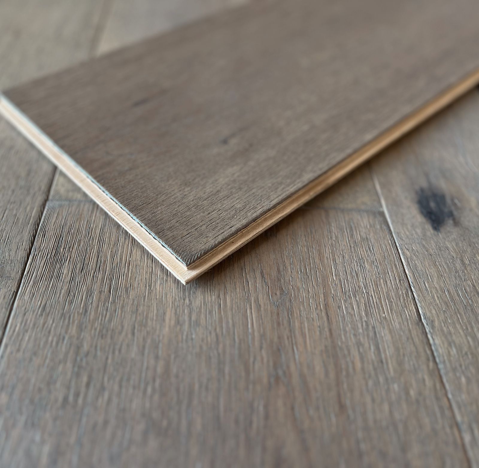 Engineered Hardwood On Sale‼️🔥🔥