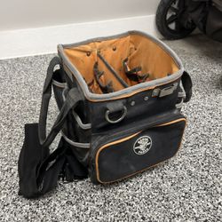 Klein Tools -14 Tool Bag  Has 40 Pockets for Tool Storage and Orange Interior 