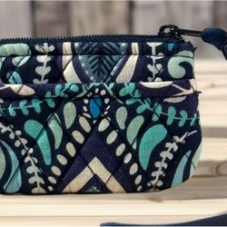 Vera Bradley Small Coin Change Purse Blue Island Medallion Zip Pocket EUC