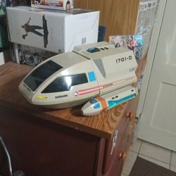 Star Trek Shuttle 1701-D