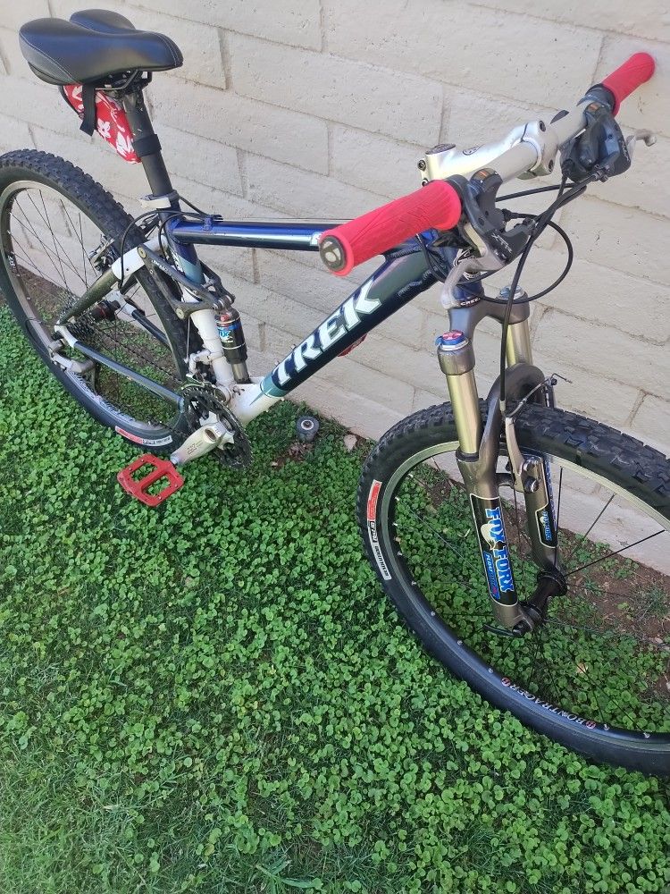 TREK FUEL. Mountain Bike 