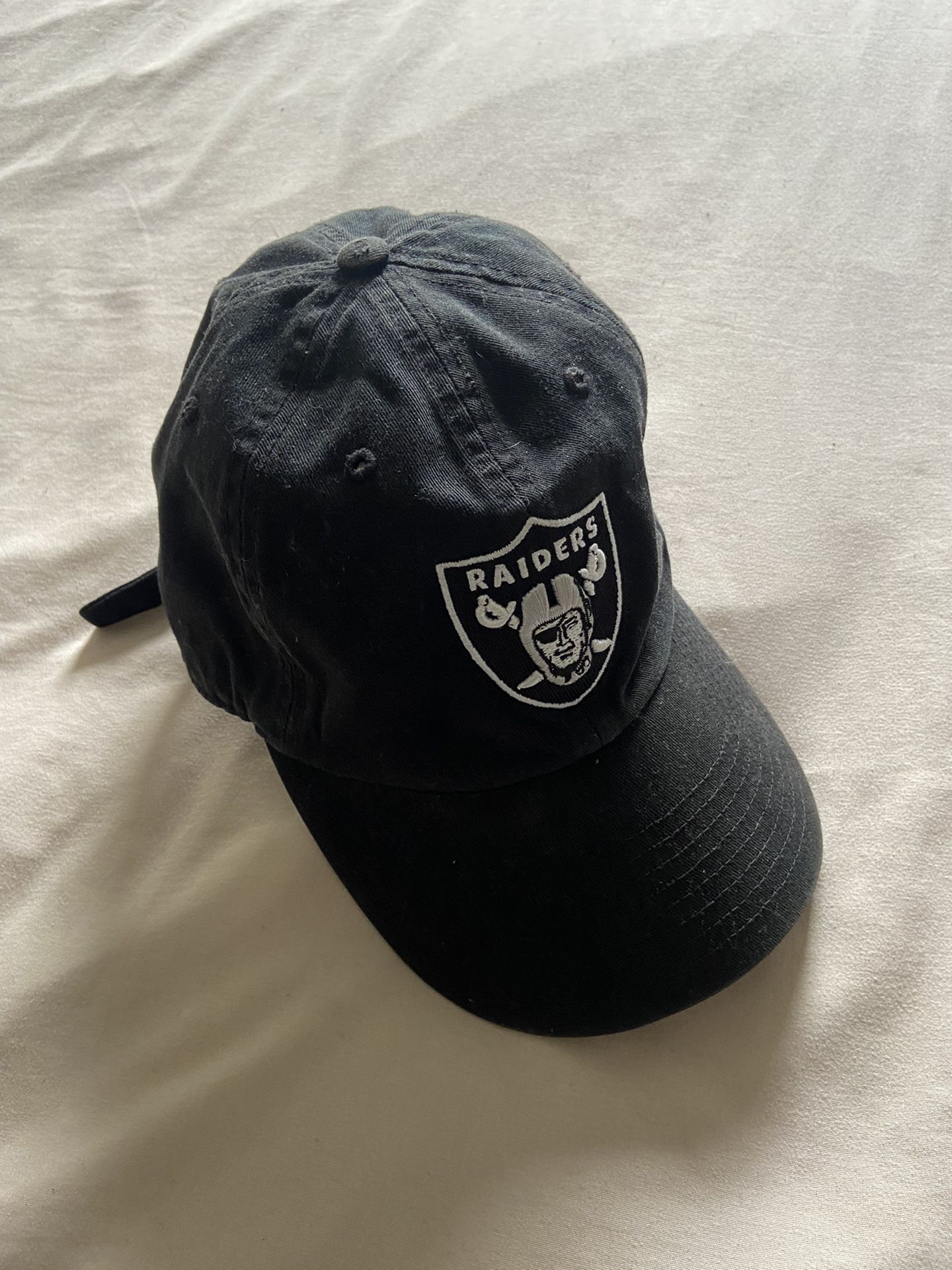 Las Vegas Oakland Raiders 47 Brand OG Logo Cap SUPREME BAPE OFF WHITE for  Sale in Los Angeles, CA - OfferUp