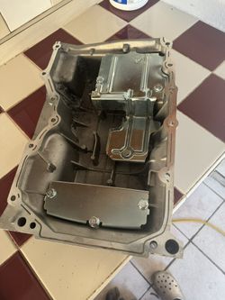 2010 Ford Fusion Oil Pan